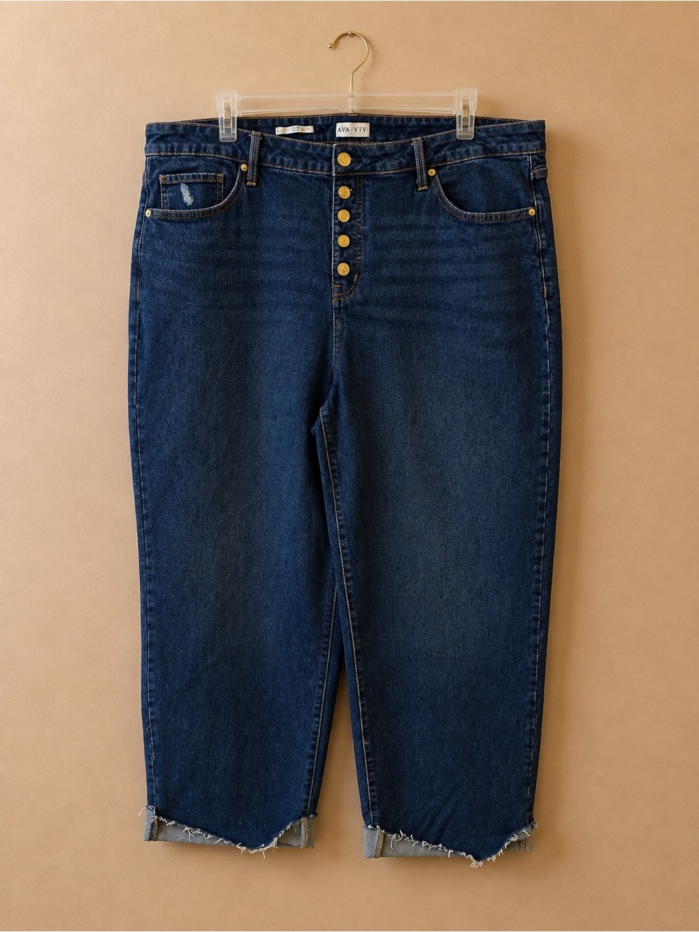 Ava & Viv Indigo Button-Front Cropped Jeans